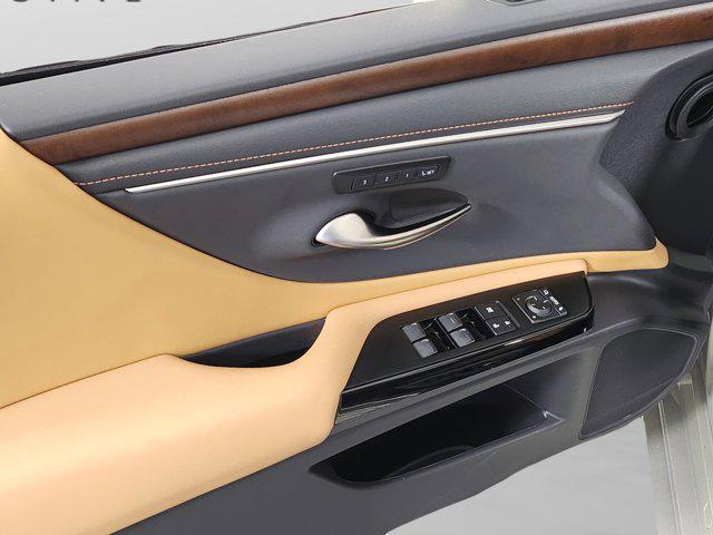 new 2025 Lexus ES 350 car, priced at $49,264