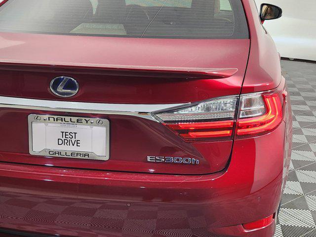 used 2017 Lexus ES 300h car, priced at $20,995