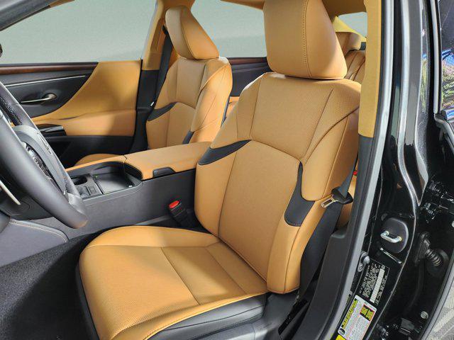 new 2025 Lexus ES 350 car, priced at $47,924
