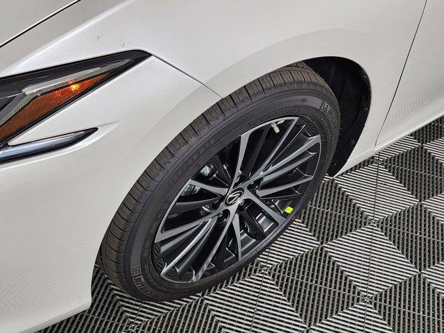 new 2025 Lexus ES 350 car, priced at $49,764