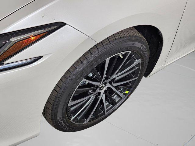 new 2025 Lexus ES 350 car, priced at $49,764