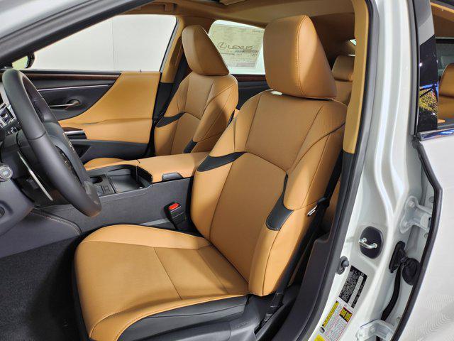 new 2025 Lexus ES 350 car, priced at $49,764