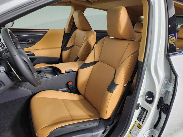 new 2025 Lexus ES 350 car, priced at $49,764