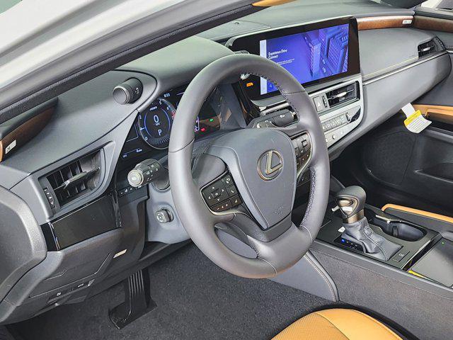 new 2025 Lexus ES 350 car, priced at $49,764