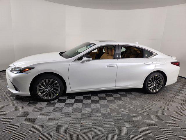 new 2025 Lexus ES 300h car, priced at $57,109