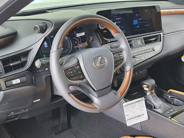 new 2025 Lexus ES 300h car, priced at $57,109
