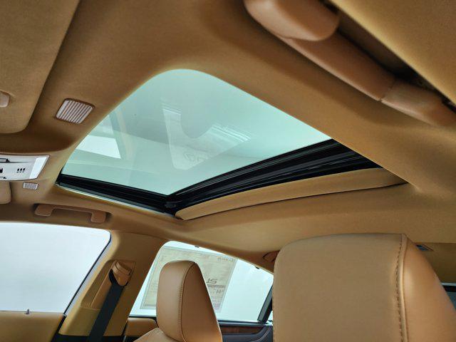 new 2025 Lexus ES 300h car, priced at $57,109
