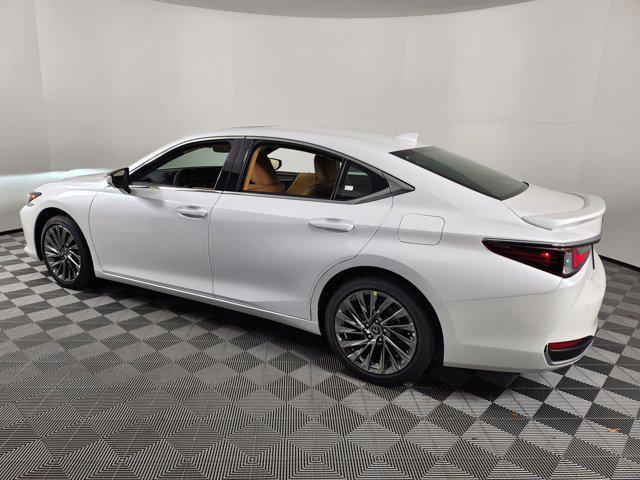 new 2025 Lexus ES 300h car, priced at $57,109
