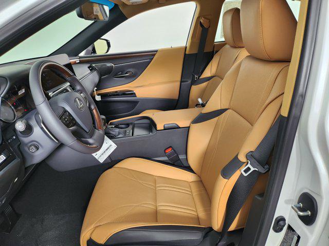 new 2025 Lexus ES 300h car, priced at $57,109