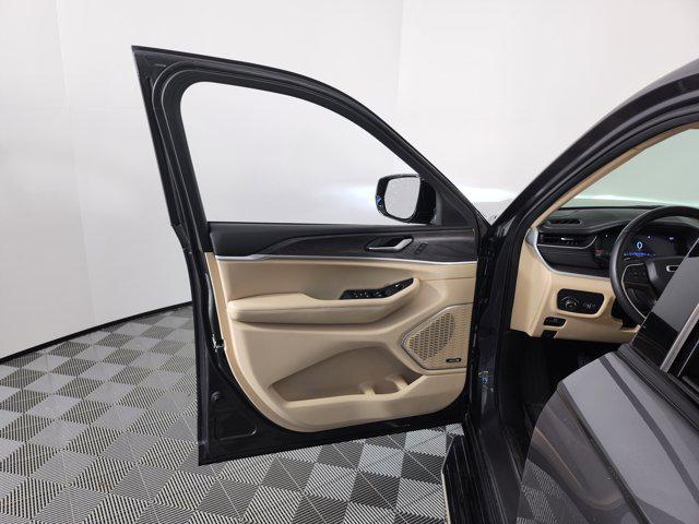 used 2021 Jeep Grand Cherokee L car, priced at $28,999