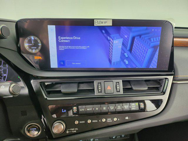 new 2025 Lexus ES 300h car, priced at $50,864