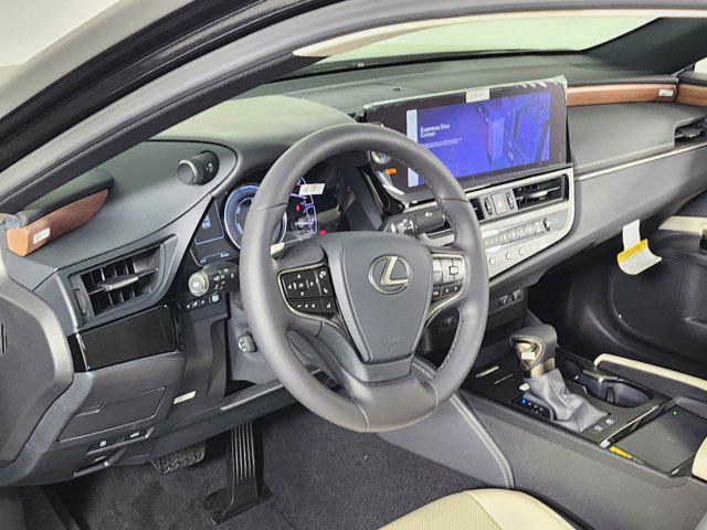 new 2025 Lexus ES 300h car, priced at $50,364