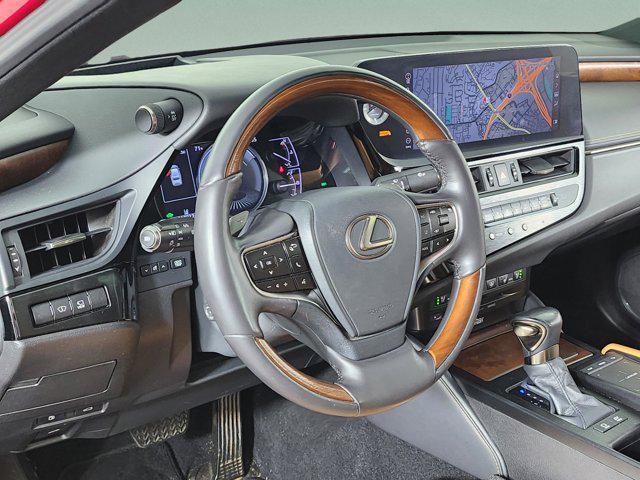 used 2022 Lexus ES 300h car, priced at $26,900