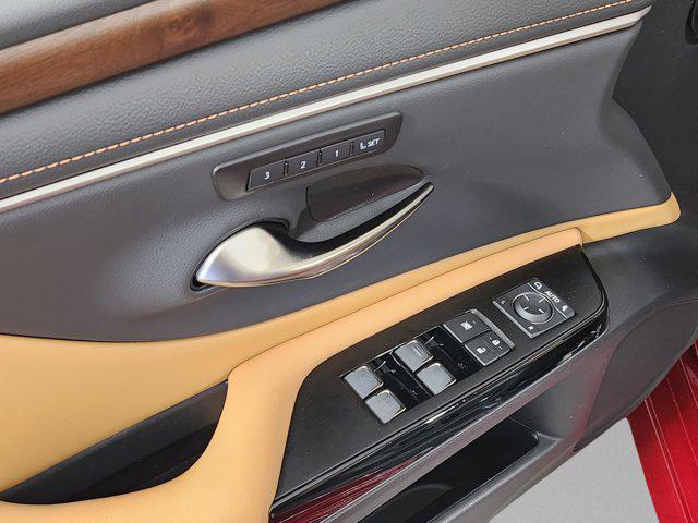 new 2025 Lexus ES 350 car, priced at $48,935