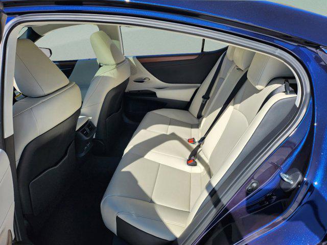 new 2025 Lexus ES 350 car, priced at $49,264