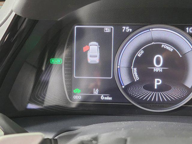 new 2025 Lexus ES 300h car, priced at $51,084