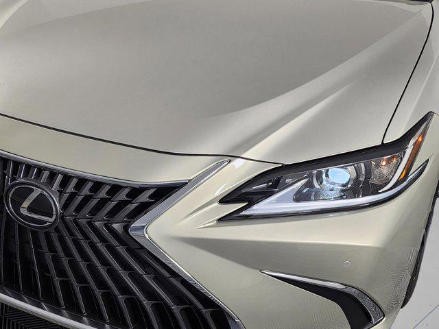 new 2025 Lexus ES 350 car, priced at $48,935