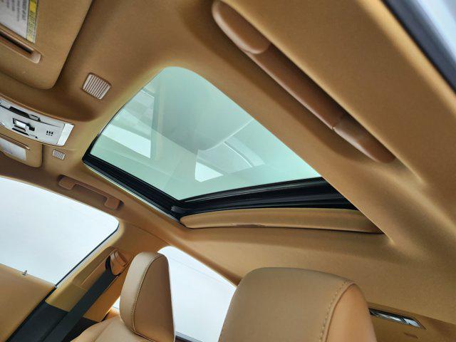 new 2025 Lexus ES 300h car, priced at $54,099