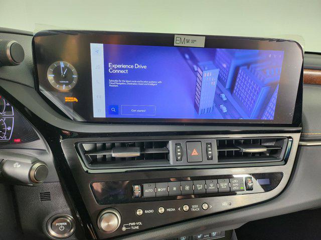 new 2025 Lexus ES 300h car, priced at $54,099