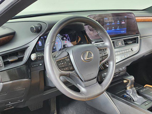 used 2022 Lexus ES 350 car, priced at $37,000