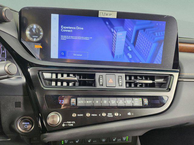 new 2025 Lexus ES 300h car, priced at $53,819