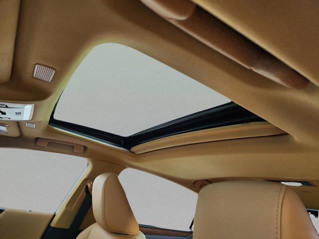 new 2025 Lexus ES 300h car, priced at $53,819