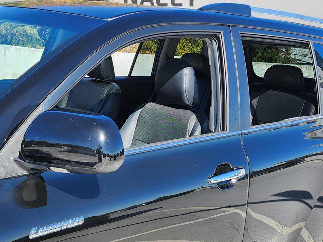 used 2013 Toyota Highlander car, priced at $16,189