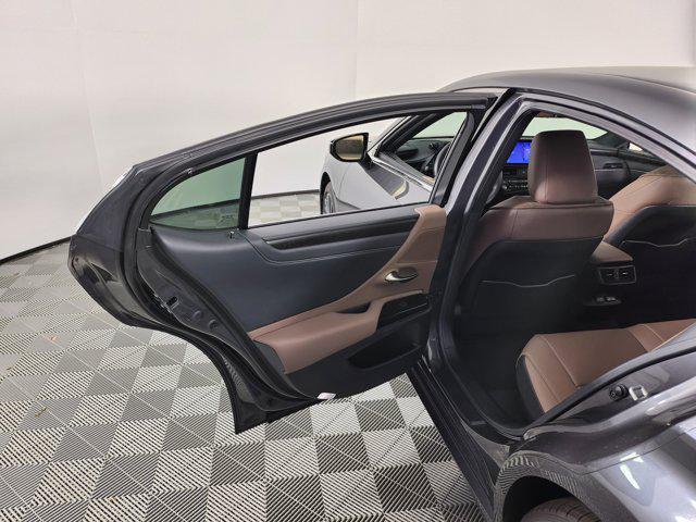 used 2025 Lexus ES 300h car, priced at $45,399