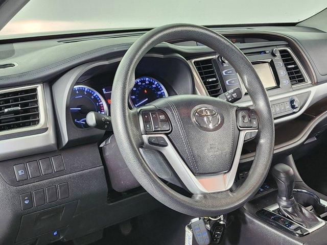 used 2019 Toyota Highlander car, priced at $22,490