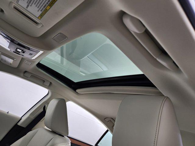new 2025 Lexus ES 300h car, priced at $50,864