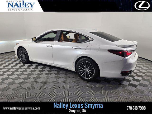 used 2023 Lexus ES 300h car, priced at $38,900