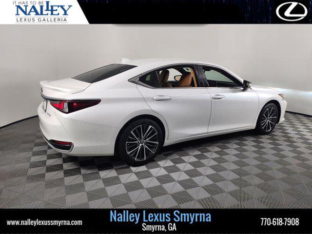 used 2023 Lexus ES 300h car, priced at $38,900