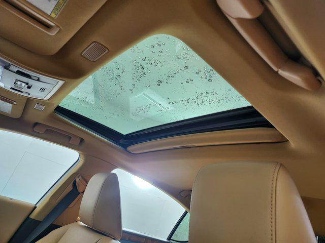 used 2023 Lexus ES 300h car, priced at $38,900