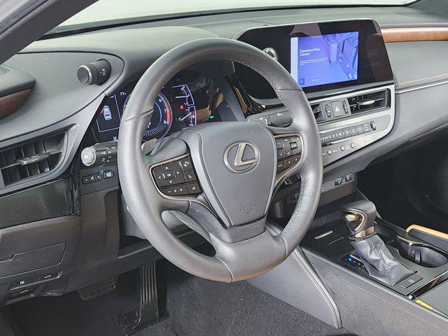 used 2024 Lexus ES 250 car, priced at $39,829