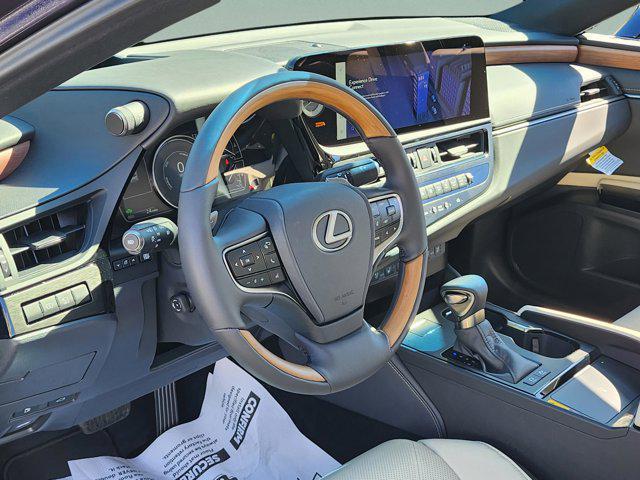 new 2025 Lexus ES 300h car, priced at $54,234