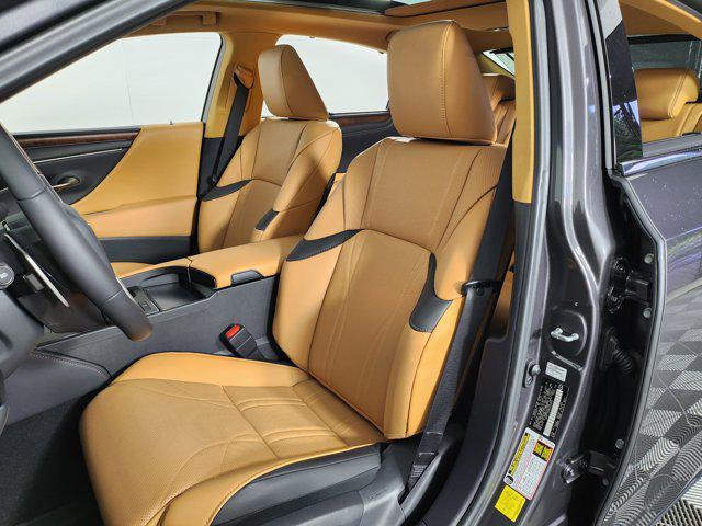 new 2025 Lexus ES 350 car, priced at $57,099