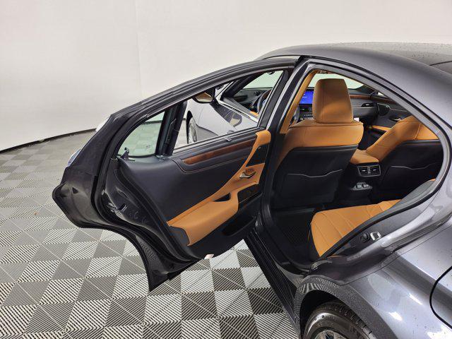 new 2025 Lexus ES 350 car, priced at $57,099