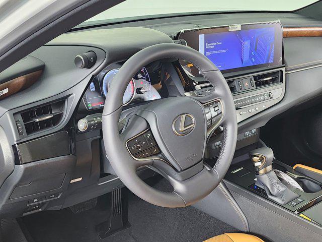 new 2025 Lexus ES 300h car, priced at $50,864