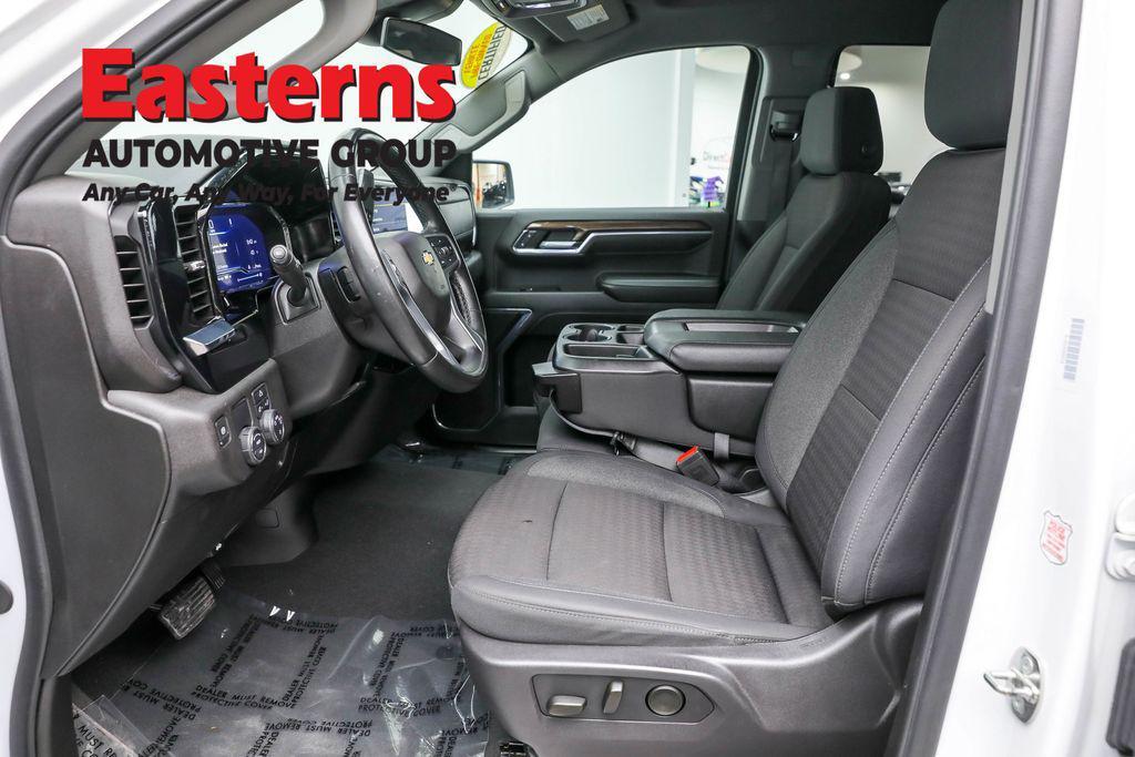 used 2024 Chevrolet Silverado 1500 car, priced at $31,950