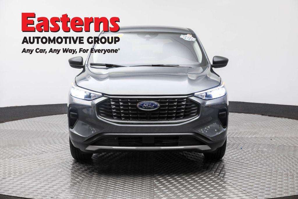 used 2023 Ford Escape car, priced at $19,950