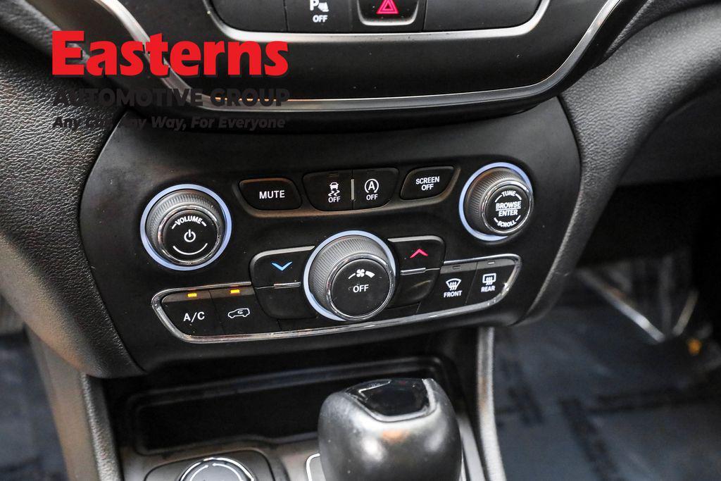 used 2020 Jeep Cherokee car, priced at $19,950