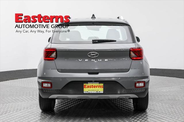 used 2021 Hyundai Venue car, priced at $17,490