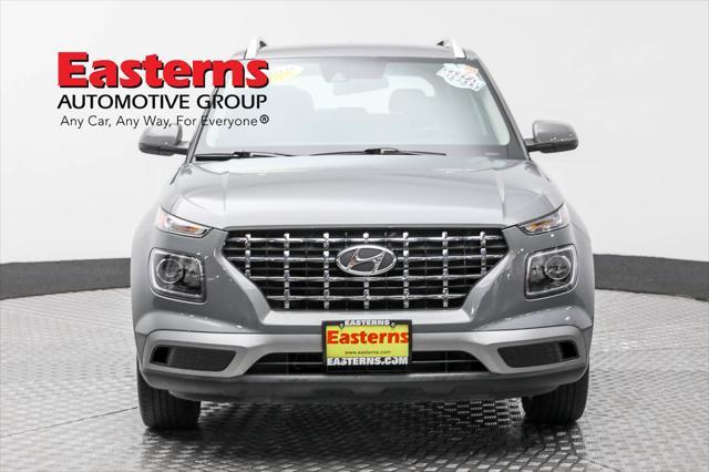 used 2021 Hyundai Venue car, priced at $17,490