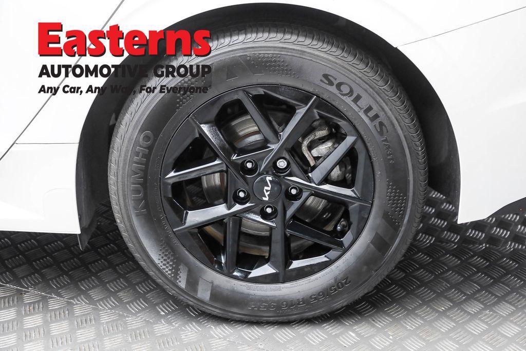 used 2025 Kia K5 car, priced at $23,275