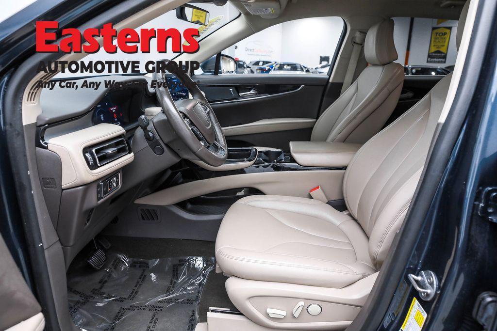 used 2022 Lincoln Nautilus car, priced at $27,890