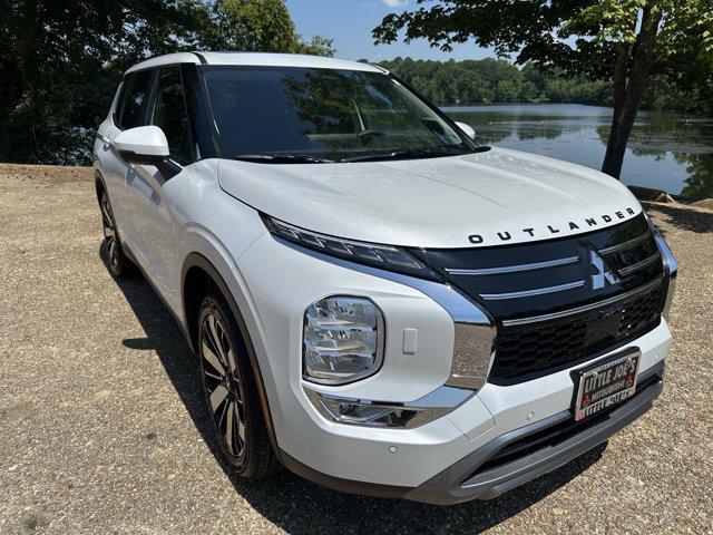 new 2025 Mitsubishi Outlander car, priced at $40,305