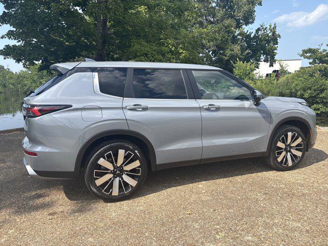 new 2025 Mitsubishi Outlander car, priced at $41,230