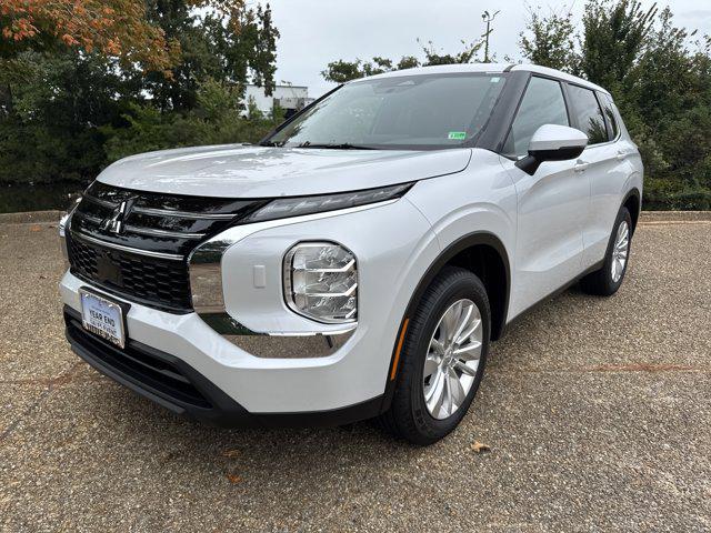 new 2025 Mitsubishi Outlander car, priced at $34,970