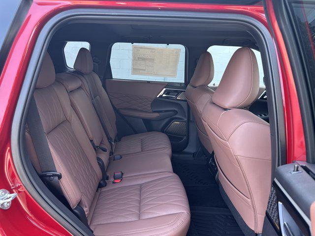 new 2025 Mitsubishi Outlander car, priced at $46,945