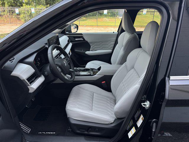 new 2025 Mitsubishi Outlander car, priced at $46,590